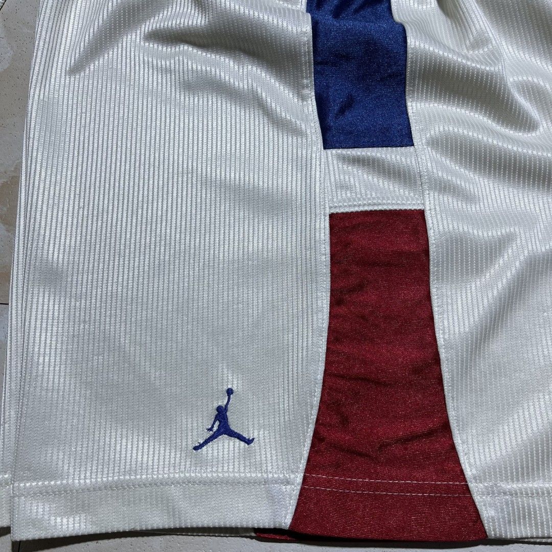 JORDAN BANKROLL (Category: Shorts) located in Dumaguete. Submitted by kingepoy (Listing ID 1466312726, Image 3). Description: XL Waist 30-38 / Length 24.5 Very Good Condition Needs Wash Minimal Lints.
