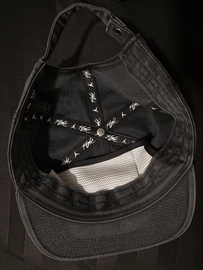 JORDAN Flight Pro Cap (Category: Caps & Hats) located in Mandaluyong City. Submitted by alexadkdy (Listing ID 1466320524, Image 2). Description: - Authentic Jordan Flight Pro Cap - Color: Black - Size: S/M - Adjustable strap - Embroidered Flight logo - Good preloved condition - Clean interior and sweatband - No major stains, tears, or defects RFS: Decluttering.