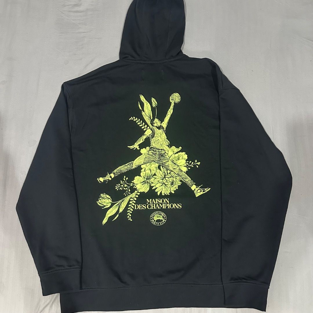 Jordan Hoodie (Preloved) (Category: Coats, Jackets and Outerwear) located in Paranaque City. Submitted by jd7_prelovedclothing (Listing ID 1466325783, Image 2). Description: Bought from the Nike App. Used 2x Vacation. ₱500. Location Paranaque. GCash/Maya/BPI. Lalamove/Grab.