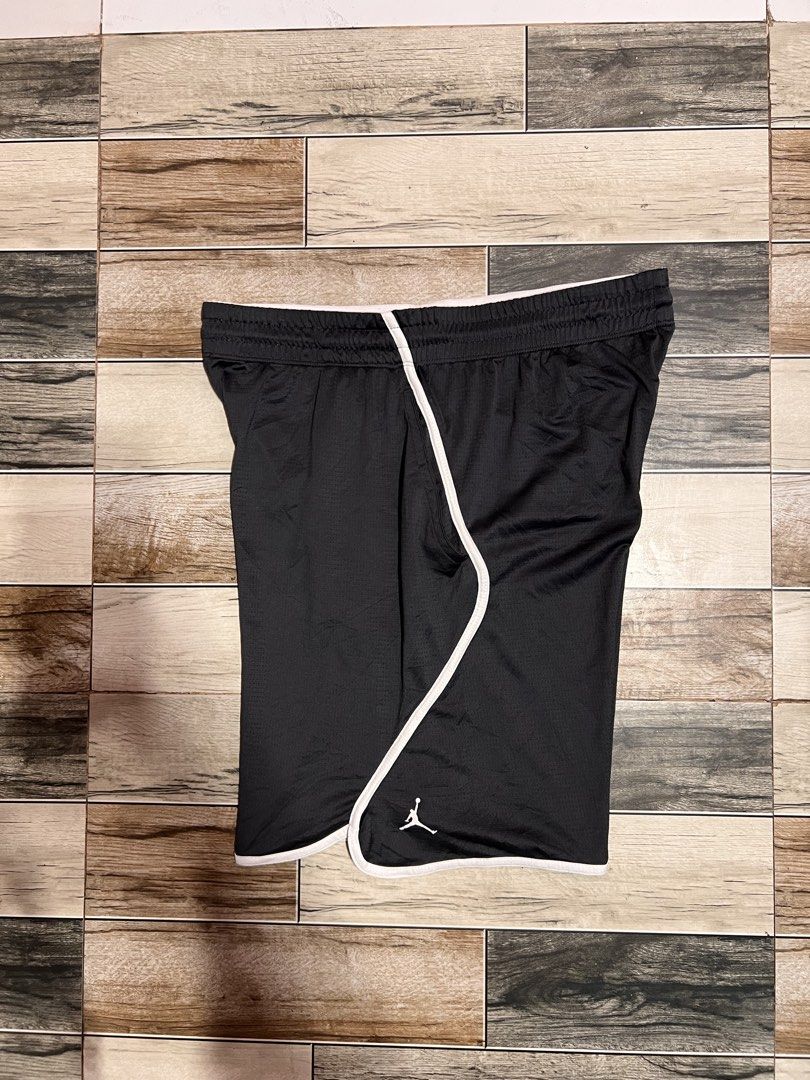 Jordan jersey short (Category: Activewear) located in Silay City. Submitted by jeffreyxsummer (Listing ID 1466250428, Image 1). Description: See photo for more details and issue.