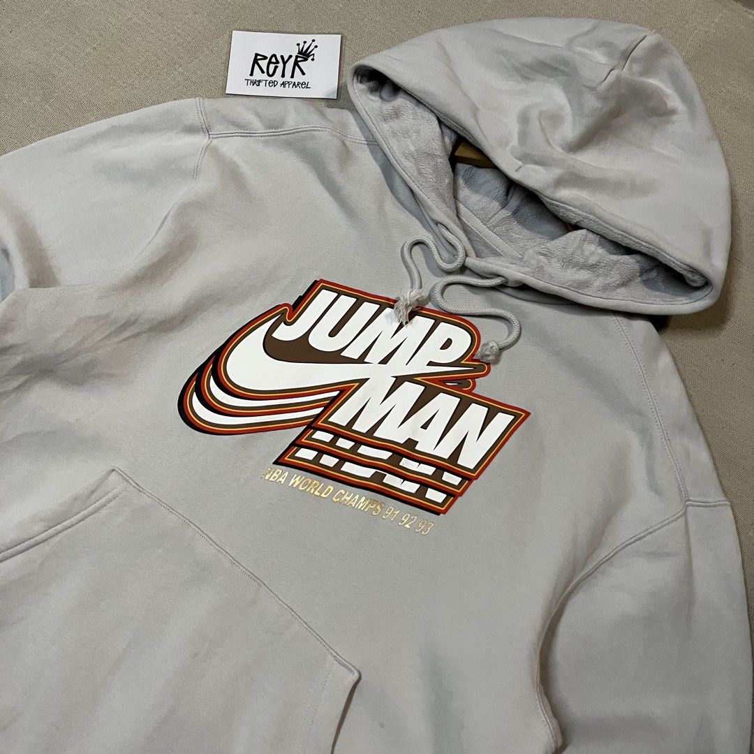 Jordan Jumpman Hoodie (Category: Hoodies) located in Batangas. Submitted by reyr. (Listing ID 1466248583, Image 2). Description: Dimes: 22.7” width | 26” length Condition: Excellent Color rate: 9.5/10 Issue: super tiny hairline.