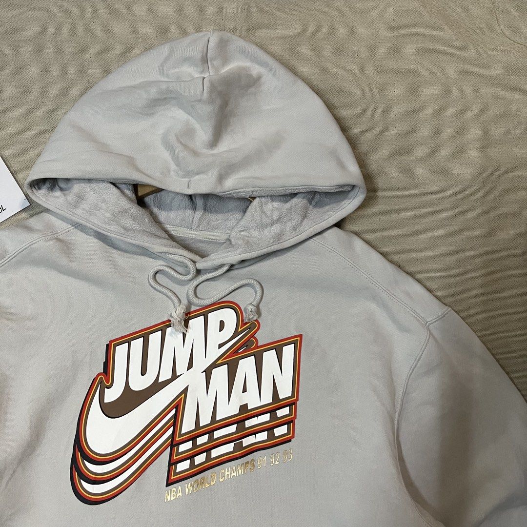 Jordan Jumpman Hoodie (Category: Hoodies) located in Batangas. Submitted by reyr. (Listing ID 1466248583, Image 3). Description: Dimes: 22.7” width | 26” length Condition: Excellent Color rate: 9.5/10 Issue: super tiny hairline.
