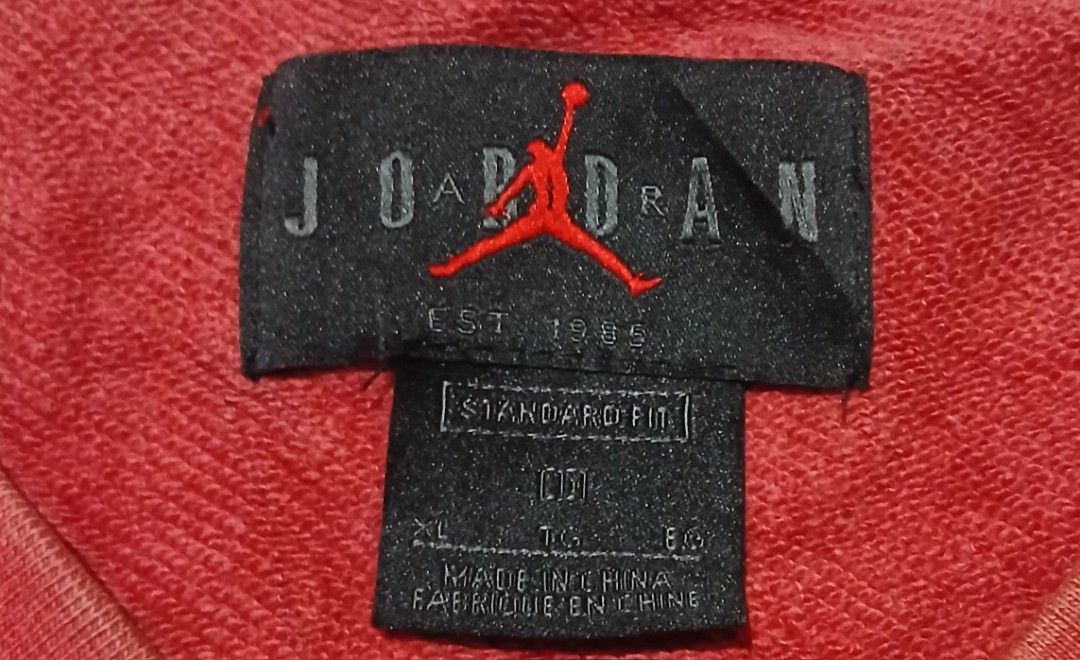 Jordan sweatshirt (Category: Coats, Jackets and Outerwear) located in Iriga City. Submitted by newbear-a710 (Listing ID 1466282345, Image 3). Description: Excellent Condition Color Rate 9.8/10 Xl on tag Need wash.