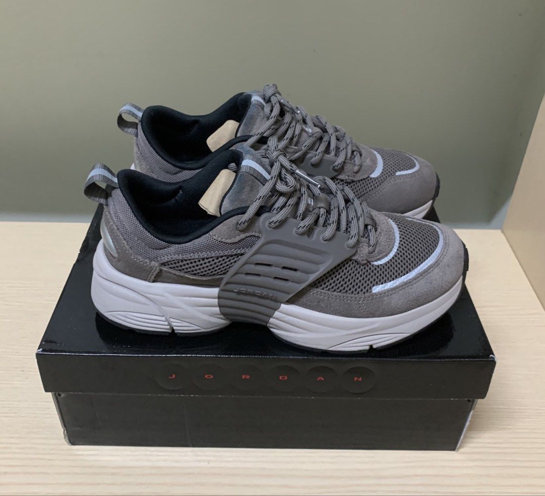 Jordan Trunner O/S (Category: Casual Shoes) located in Manila. Submitted by carbonstereoxide (Listing ID 1466162568, Image 1). Description: Jordan Trunner O/S Size: 9.5 US Mens. Fits 9-9.5 Cond: used thrice only seldomly used. - 3.5k free shipping.