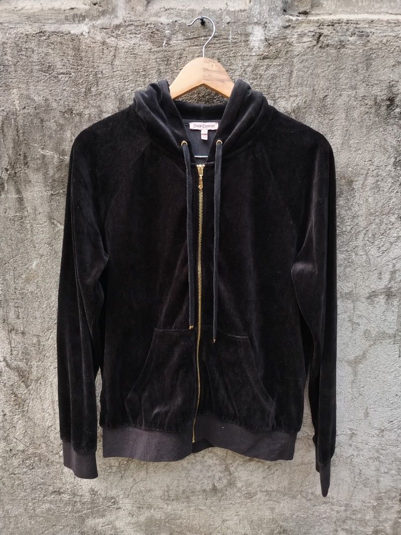 Juicy Couture Velour Hoodie Jacket (Category: Coats, Jackets and Outerwear) located in Los Banos. Submitted by _yeyey_ (Listing ID 1466230815, Image 2). Description: Dimensions Width: 21 inches Length: 25 inches The actual colors and design may vary slightly due to lighting, device and other factors..