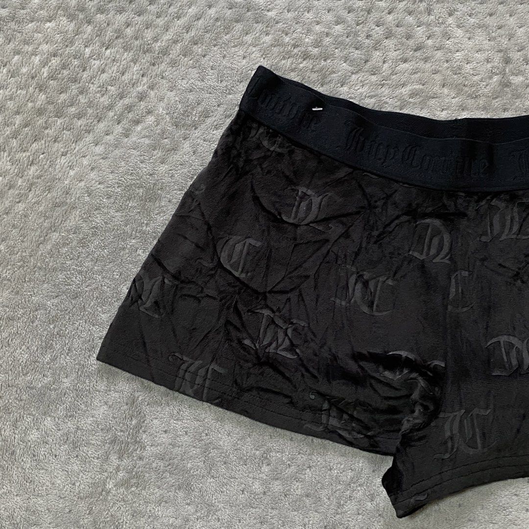 Juicy Couture Velvet Black (Category: Shorts) located in Ajuy. Submitted by savvyclassics (Listing ID 1466306261, Image 2). Description: W:28-32 L:10.