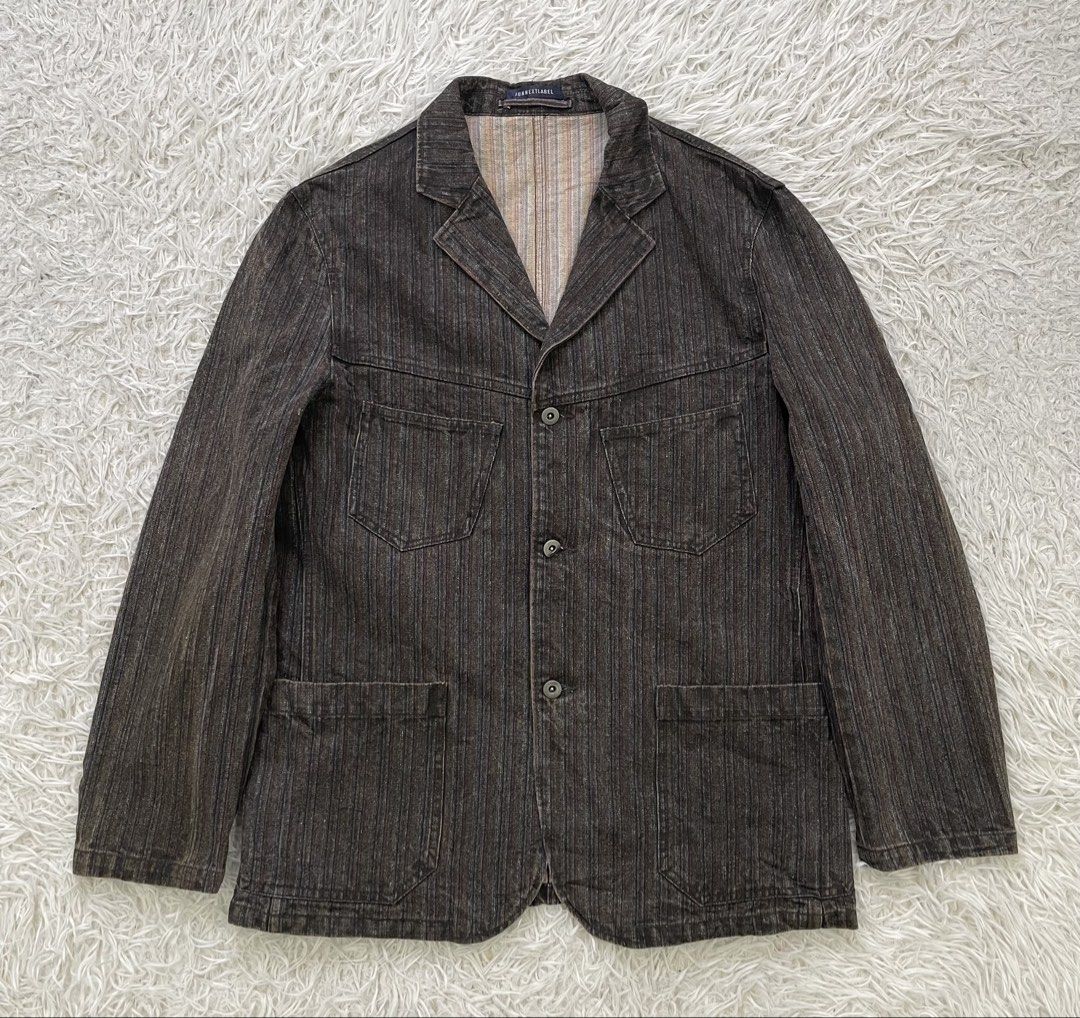 JUNNEXTLABEL JACKET (Category: Coats, Jackets and Outerwear) located in Besut. Submitted by afzahamastore (Listing ID 1466213974, Image 1). Description: Item used dari bale bundle Size L Made in China Butang kemek 1 Ukuran manual; Chest : 20 inch Length : 29.5 inch Shoulder : 18 inch Sleeve : 25 inch TQ 29/9/26.