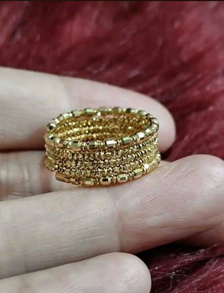 K18 Japan Gold Spiral Flexible Ring (Category: Rings) located in Manila. Submitted by ramos46088 (Listing ID 1466174357, Image 1). Description: K18 Japan Gold Spiral Flexible Ring 2.4G Fits All Sizes.