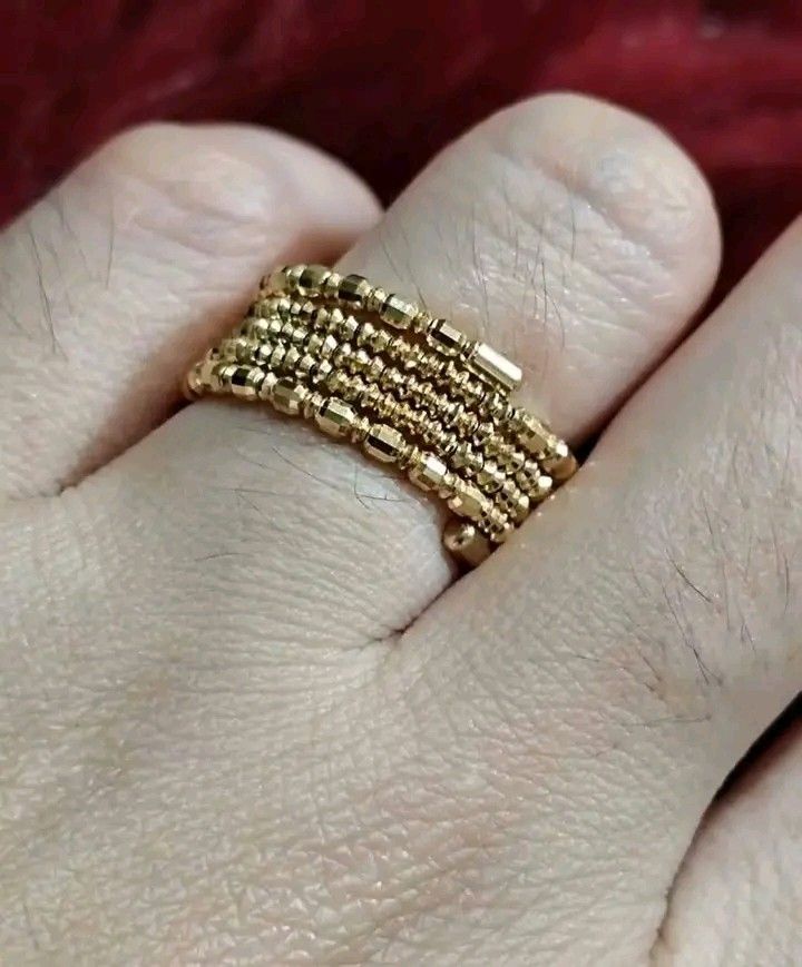 K18 Japan Gold Spiral Flexible Ring (Category: Rings) located in Manila. Submitted by ramos46088 (Listing ID 1466174357, Image 2). Description: K18 Japan Gold Spiral Flexible Ring 2.4G Fits All Sizes.