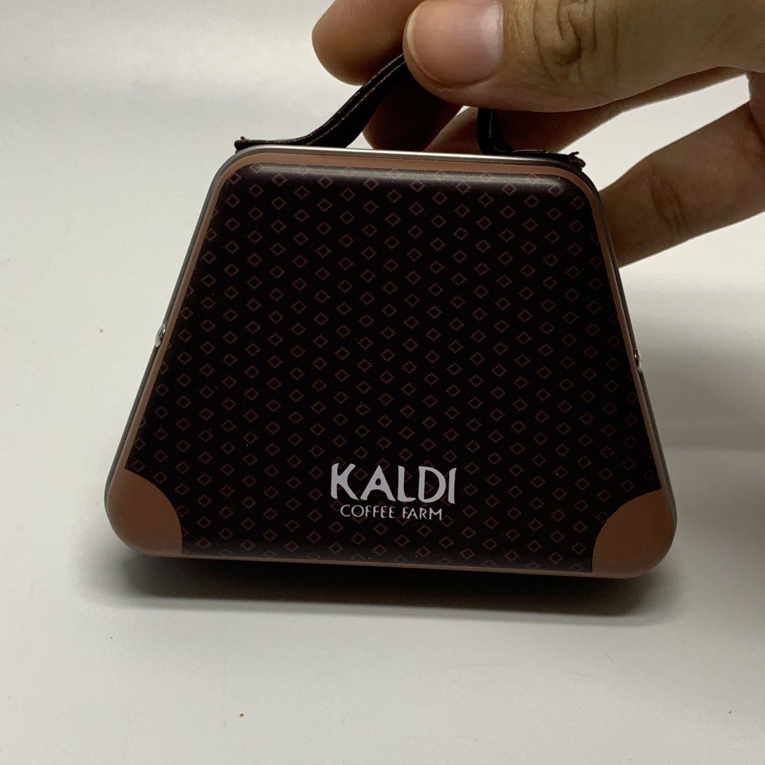 Kaldi Coffee Farm Miniature Handbag Tin Can (Category: Character Goods) located in General Trias. Submitted by shxx_phine (Listing ID 1466172977, Image 2). Description: 📌LP posted, PLS refrain from haggling 📌 all items are japan surplus finds 📌 STRICTLY mine now, pay after invoice 📌 NO RUSH shipping (we ship every tues & fri, depending on our availability) 📌 NO cancellation, return and refunds mod | j&t, lalamove mop | gcash , maribank 📍cav