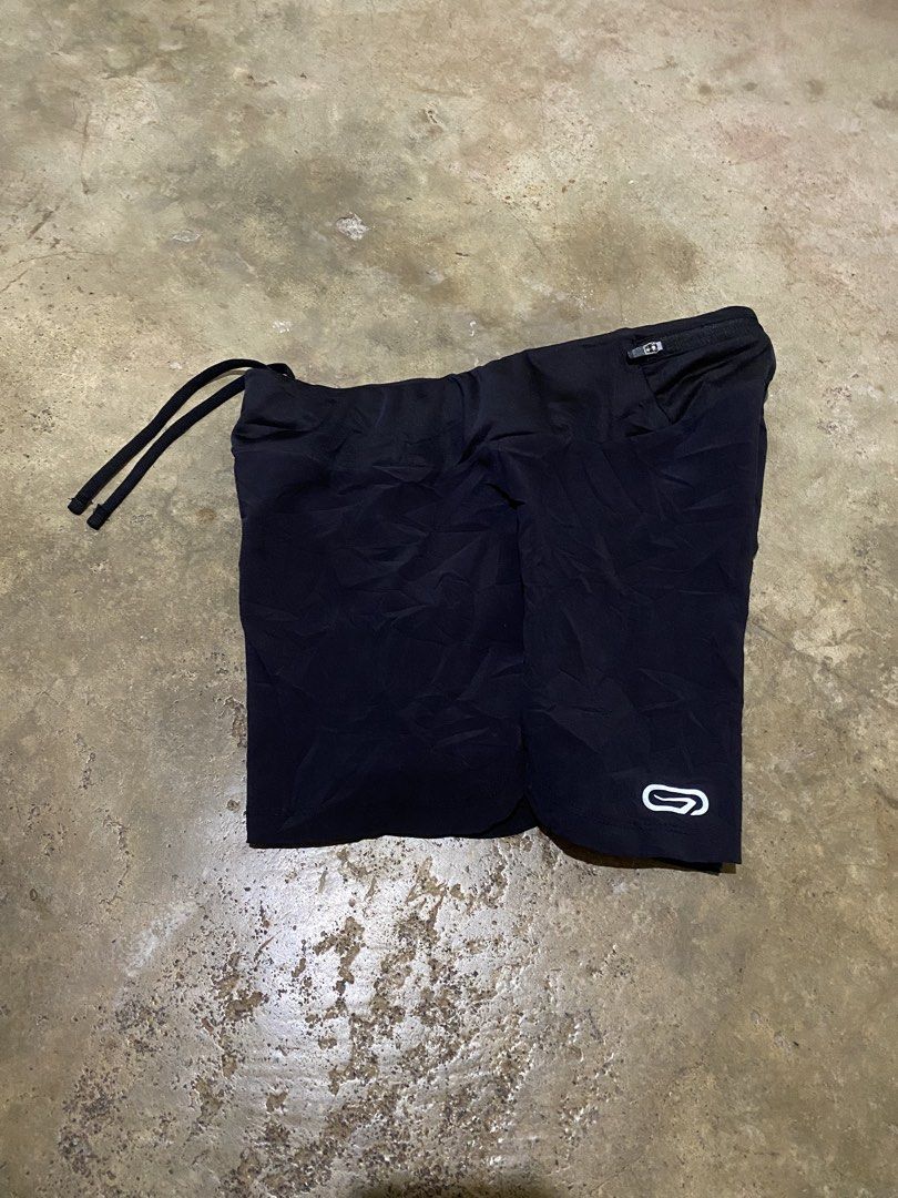 Kalenji running shorts (Category: Shorts) located in Tabaco. Submitted by centthrif55361 (Listing ID 1466212728, Image 2). Description: Kalenji running shorts Small W:26-28 L:11 New condition Color rate 10/10 No issue .
