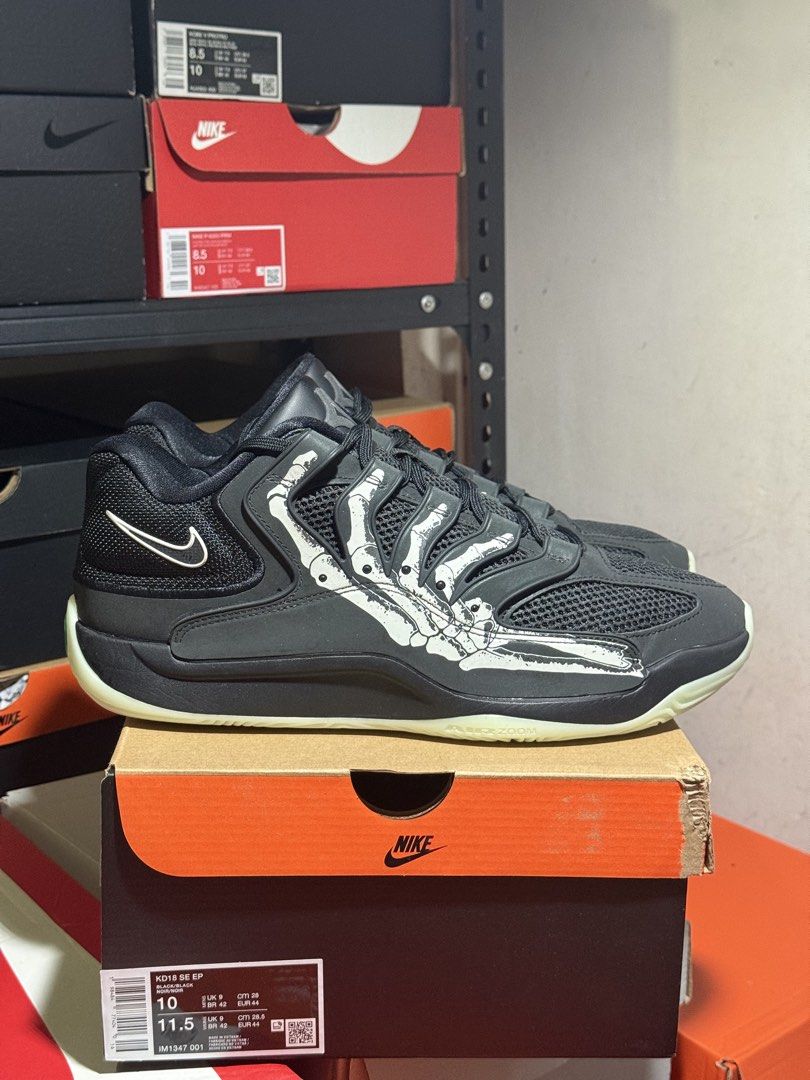 KD 18 Slim Reaper (Category: Sneakers) located in Pasay City. Submitted by Secret_Retros (Listing ID 1466329947, Image 1). Description: For sale KD18 Slim Reaper Size 10 mens Brandnew complete ₱4,999 only below retail Pasay.