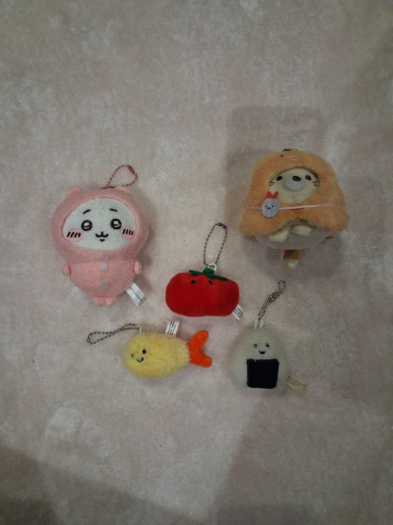 Keychain Bundle of 5 (Category: Plushies & Soft Toys) located in Manila. Submitted by kudos_ (Listing ID 1466290301, Image 1). Description: - Only Taking GCash Take all for 1050php PRICES (INDIVIDUAL): 1. Chiikawa Keychain(ORIGINAL CHIIKAWA MERCH) - 450 2. Sumikko Gurashi Keychain(ORIGINAL SUMIKKO GURASHI MERCH) - 350 3. Tomato Keychain - 150 4. Onigiri Keychain - 150 5. Tempura Keychain - 150 No reservations [Last Updated: Oct 9, 26].
