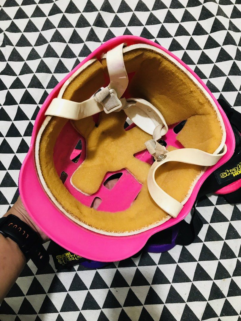 KIDS HELMET AND ETC (Category: Safety Gates, Locks & Protectors) located in Gamu. Submitted by 2022bagsbunny (Listing ID 1466205985, Image 3). Description: .