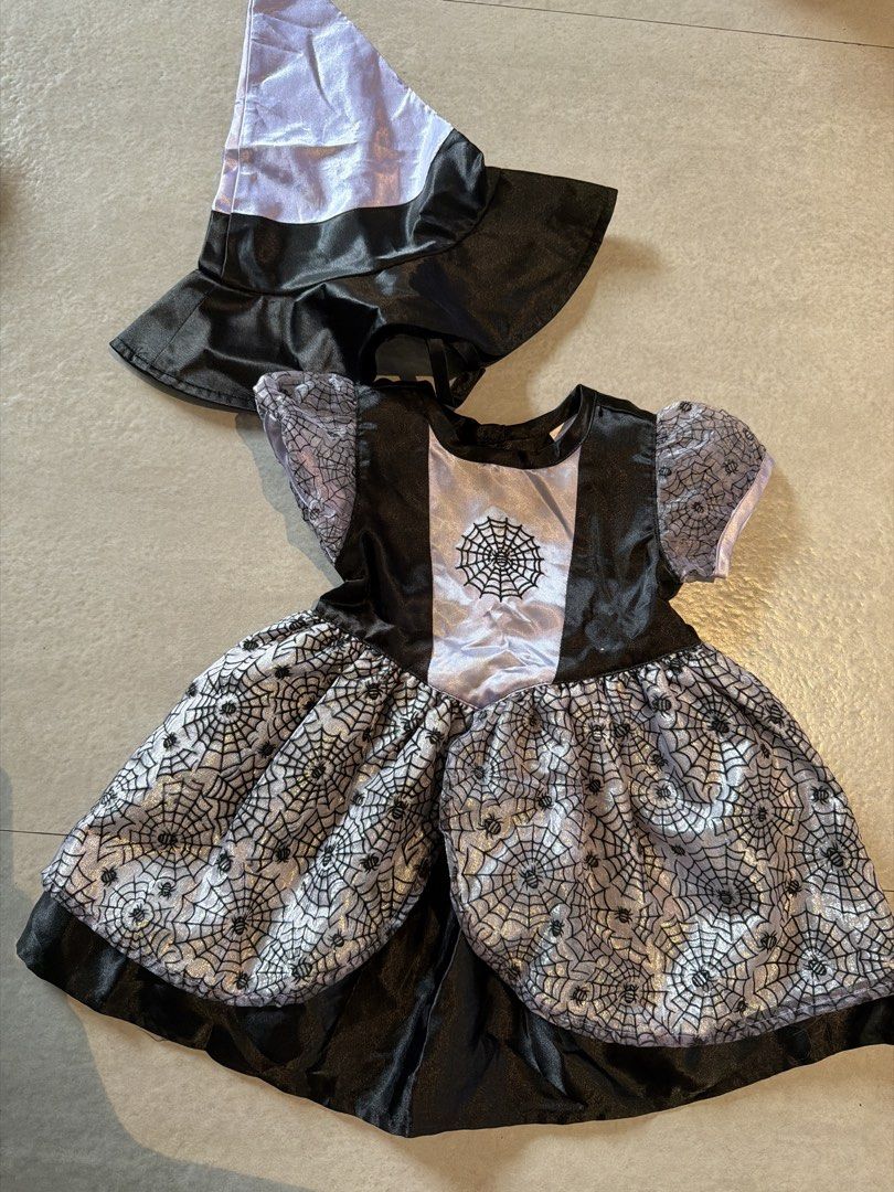 Kids Spider Witch Costume 1-2yo (Category: Babies & Kids Fashion) located in Las Pinas. Submitted by oliveguns (Listing ID 1466159996, Image 1). Description: - witch costume - will fit 1-2yo - never worn.