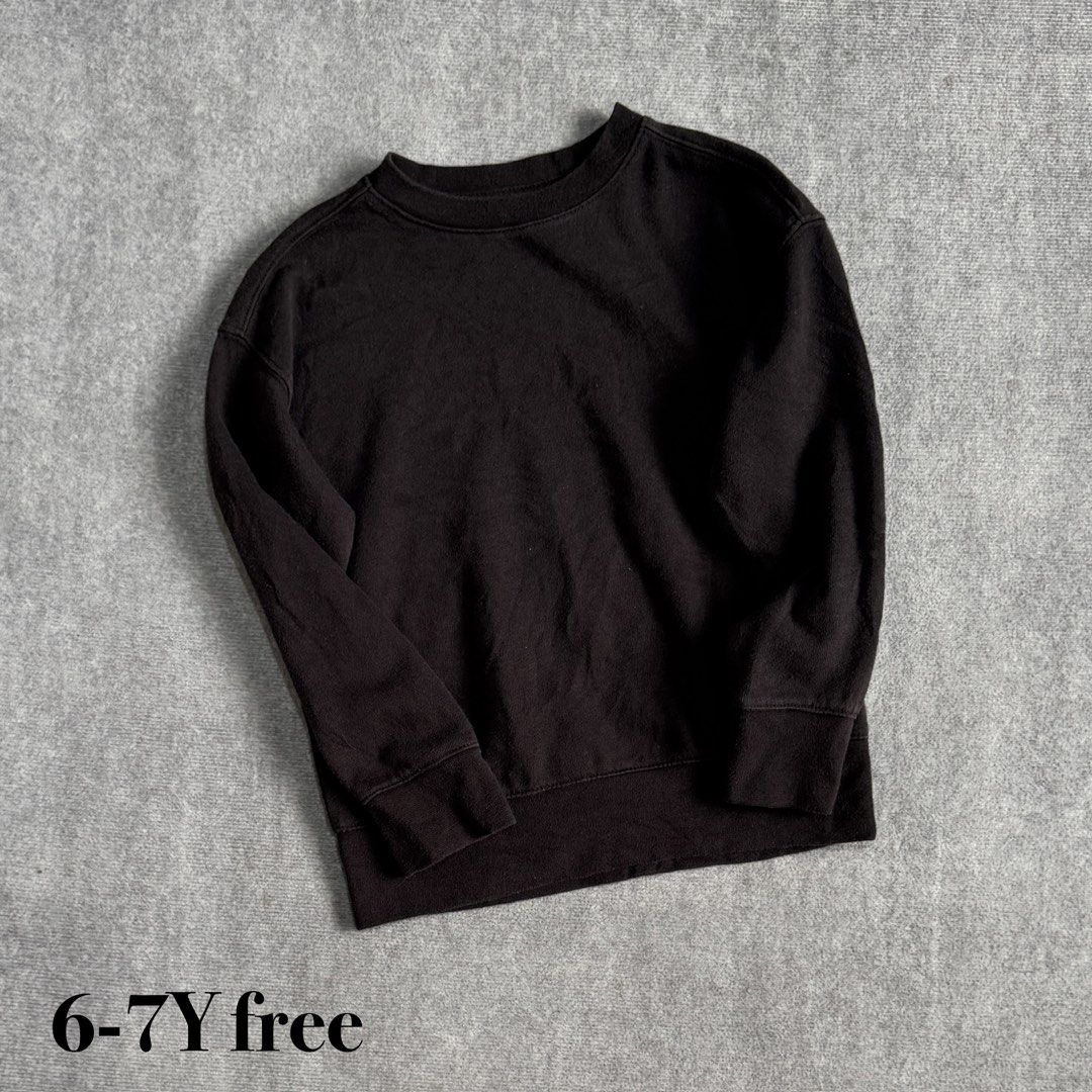 kids sweater (Category: Babies & Kids Fashion) located in Baguio. Submitted by mapa_laku (Listing ID 1466292109, Image 1). Description: .