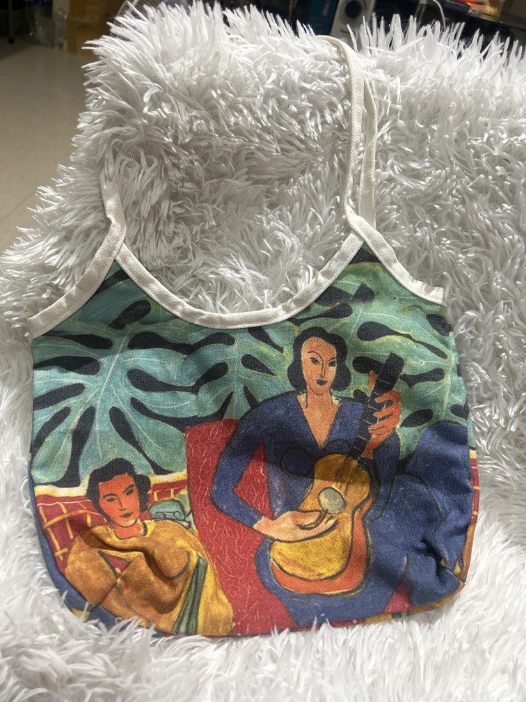 Kili canvas (Category: Shoulder Bags) located in Pasig City. Submitted by minminreyn (Listing ID 1466274167, Image 1). Description: This item is a canvas shoulder tote bag featuring an art print inspired by Henri Matisse’s oil painting The Musicians (1939). Cavite Jnt.