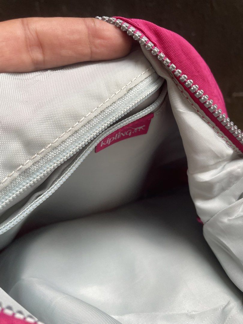Kipling (Category: Cross-body Bags) located in Cagayan de Oro. Submitted by kawaii_67trifted (Listing ID 1466332382, Image 3). Description: .