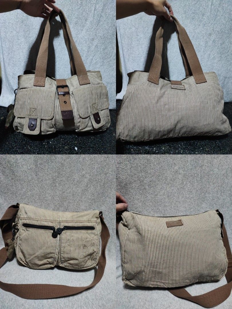 Kipling Bundle (Category: Shoulder Bags) located in Baguio. Submitted by jayrgijc52758 (Listing ID 1466168102, Image 1). Description: Kipling bundle pang twinning 😁 Both with monkey 👜Shoulder bag: almost large Has lots of compartments 👜Sling bag: faded ung kipling logo print nya sa front Medium size Both in very good condition 1200.