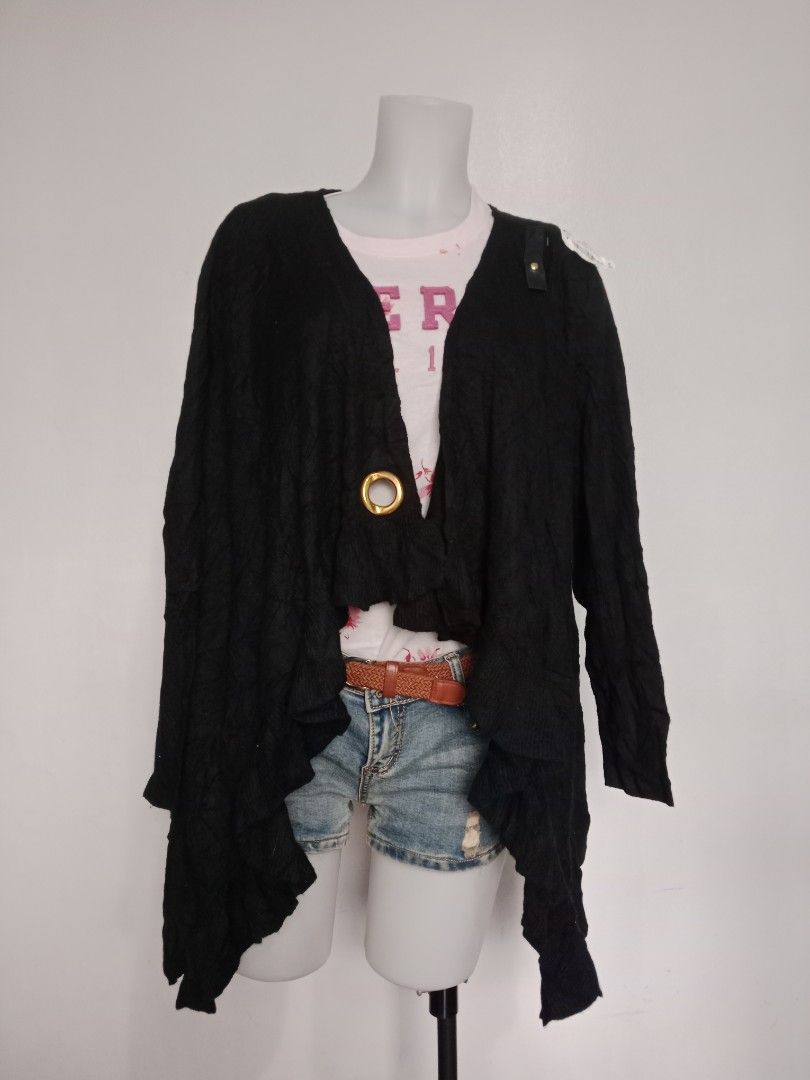 knitted cardigans (Category: Coats, Jackets and Outerwear) located in Manila. Submitted by mamapards17 (Listing ID 1466250336, Image 1). Description: .