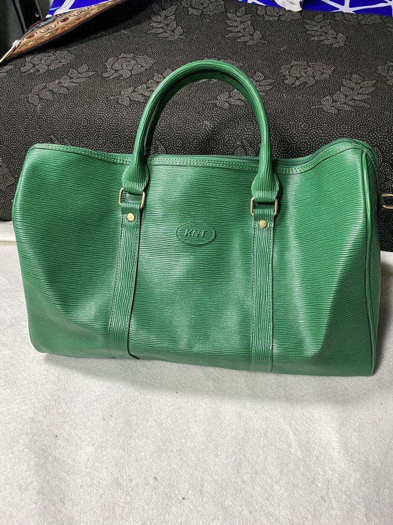 KNT Epi Leather Duffel bag (Category: Briefcases) located in Dasmarinas. Submitted by ridgeridethrift (Listing ID 1466165561, Image 1). Description: Excellent condition .
