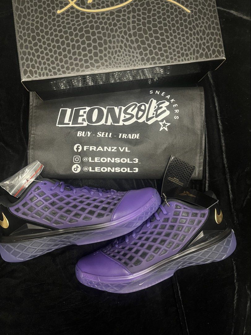 Kobe 3 Barcelona (Category: Sneakers) located in Quezon City. Submitted by leonsol3 (Listing ID 1459923040, Image 1). Description: Kobe 3 Low ‘Barcelona’ US11 | Brandnew Pick up/Shipping 📍Quezon City.