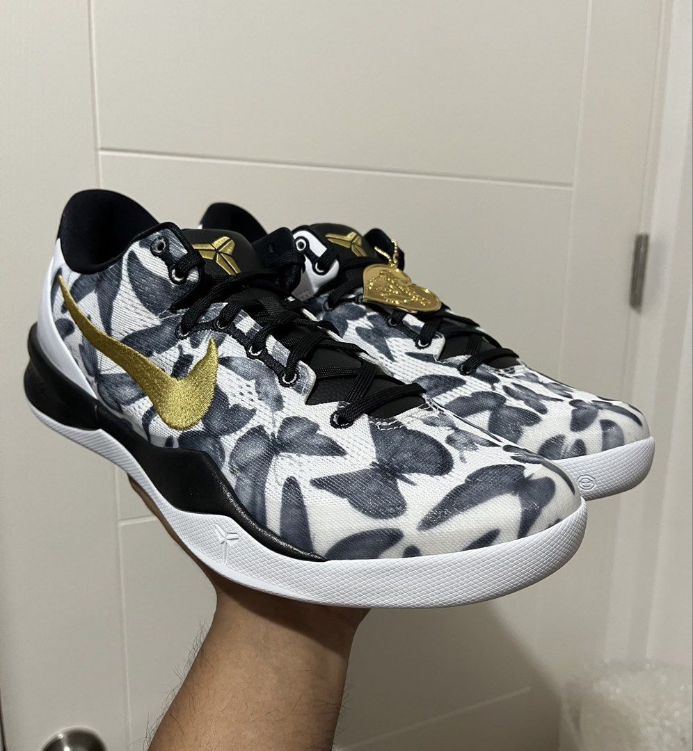 Kobe 8 Mambacita (Category: Sneakers) located in Mandaluyong City. Submitted by pepitomanaloto_777 (Listing ID 1466216965, Image 1). Description: Kobe 8 Mambacita Brand new Size: 12 Price: 18,000 Location Pasig📍 MOD: Grab/Lalamove/JNT 🚚 MOP: Gcash/Bdo Transfer 💳 No return/Exchange/Refund ❌ No COD/COP Transaction ❌ Need 50% DP for reservation (Non Refundable) PS: Buy with confidence 🫡📌 THANK YOU ADMIN 🙏🏾❤️.