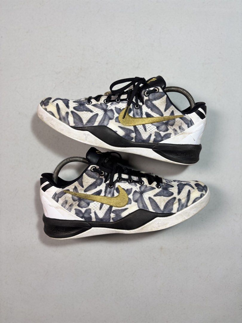 Kobe 8 Mambacita (Category: Sneakers) located in Baguio. Submitted by lacedout2600 (Listing ID 1466228739, Image 1). Description: Size 7y/25 cm Excellent condi Legit/ authentic 100% With poizon app authentication No box 3800 pesos Baguio loc.