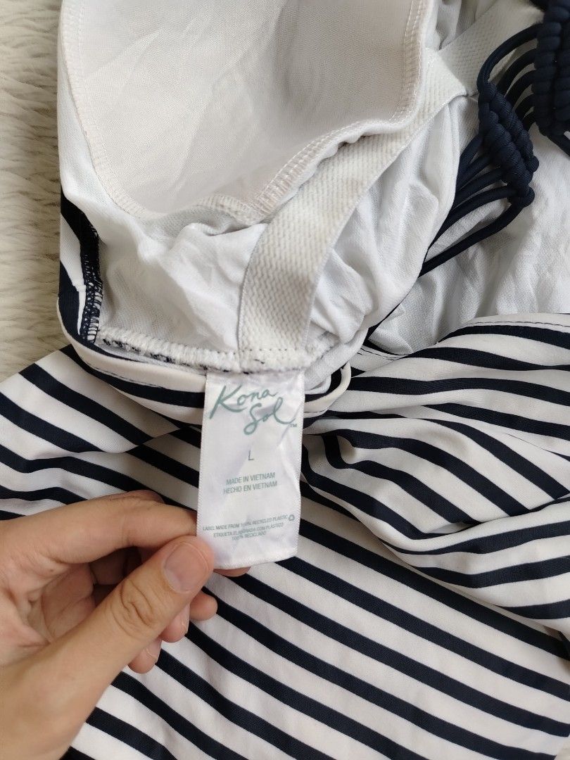 (L) KONA SOL (Category: Bikinis & Swimsuits) located in Paranaque City. Submitted by closetbykimkirsten (Listing ID 1466232912, Image 3). Description: 🎀Like New🎀 ✨Brand: KONA SOL ⚡Built in pad -Tummy Control 🪷Size: Large 💸Price: P280 (Non Negotiable) ♦️All Items are PRELOVED in good condition. ♦️Please do manage your expectations. ♦️WASH before USE ♦️BUY at your own RISK 🔥NO RETURN NO EXCHANGE POLICY🔥 ⛔BOGUS BUYER/JOY RESERVER will be poste