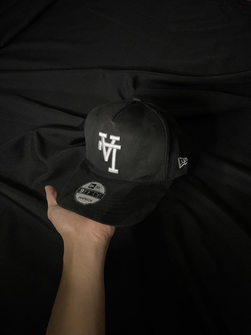 LA upside down BLACK SUEDE CAP (Category: Caps & Hats) located in Mandaluyong City. Submitted by adapparelandtech (Listing ID 1466266598, Image 3). Description: LA UPSIDE DOWN BLACK SUEDE 699 Snapback (Adjustable) • BRAND NEW TOP GRADE • PAYMENT FIRST • SHIPMENT VIA JNT/LALAMOVE • RESERVATION FOR ONLY 2-3 DAYS .