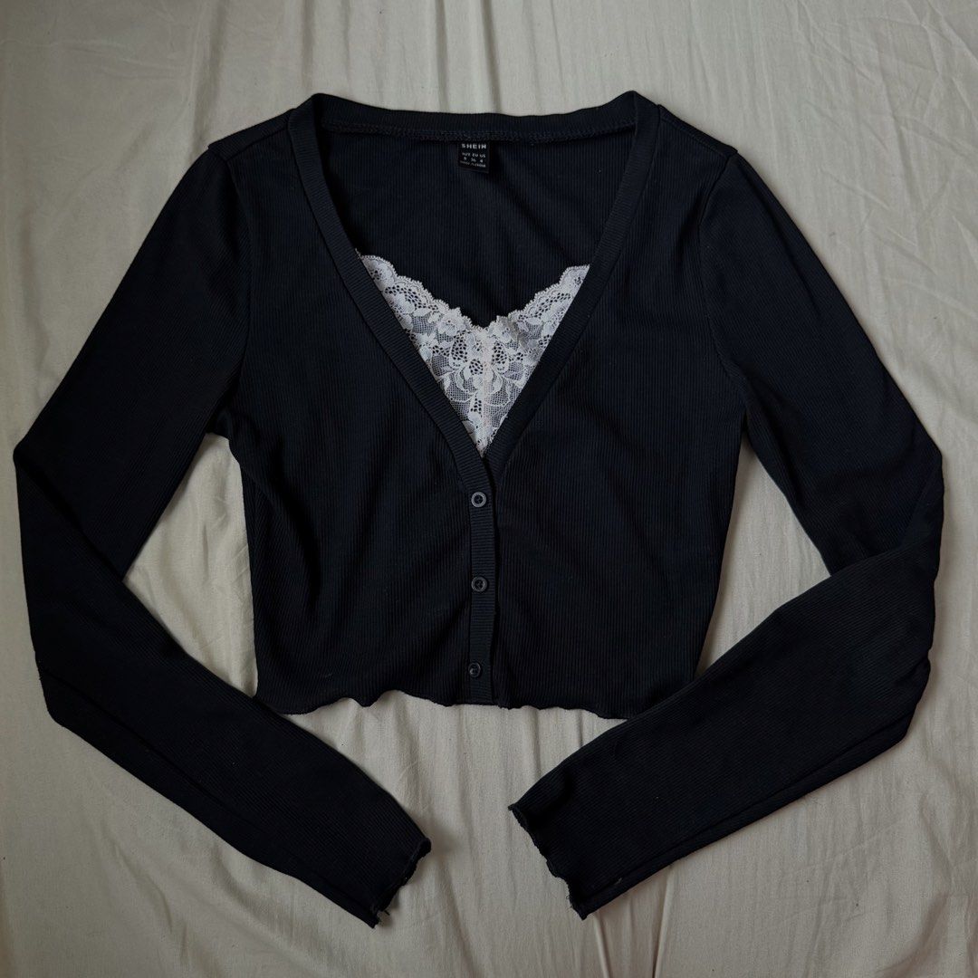 Lace Button Front Ribbed Tee (Category: Longsleeves) located in Cebu City. Submitted by archivefinds (Listing ID 1466201185, Image 2). Description: .