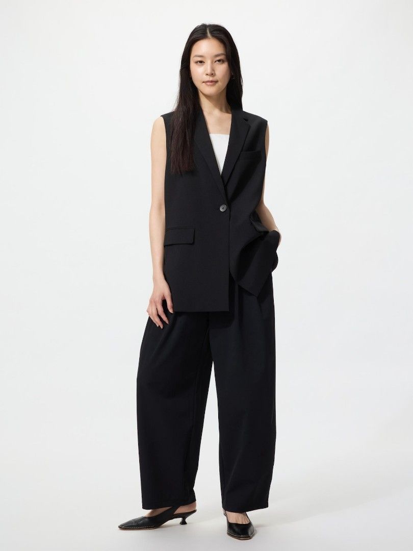 Large - Ultra Stretch Active Wide Pants (Category: Other Bottoms) located in Castillejos. Submitted by lalainecloset22 (Listing ID 1466177638, Image 2). Description: Uniqlo Ultra Stretch like new condition size large .