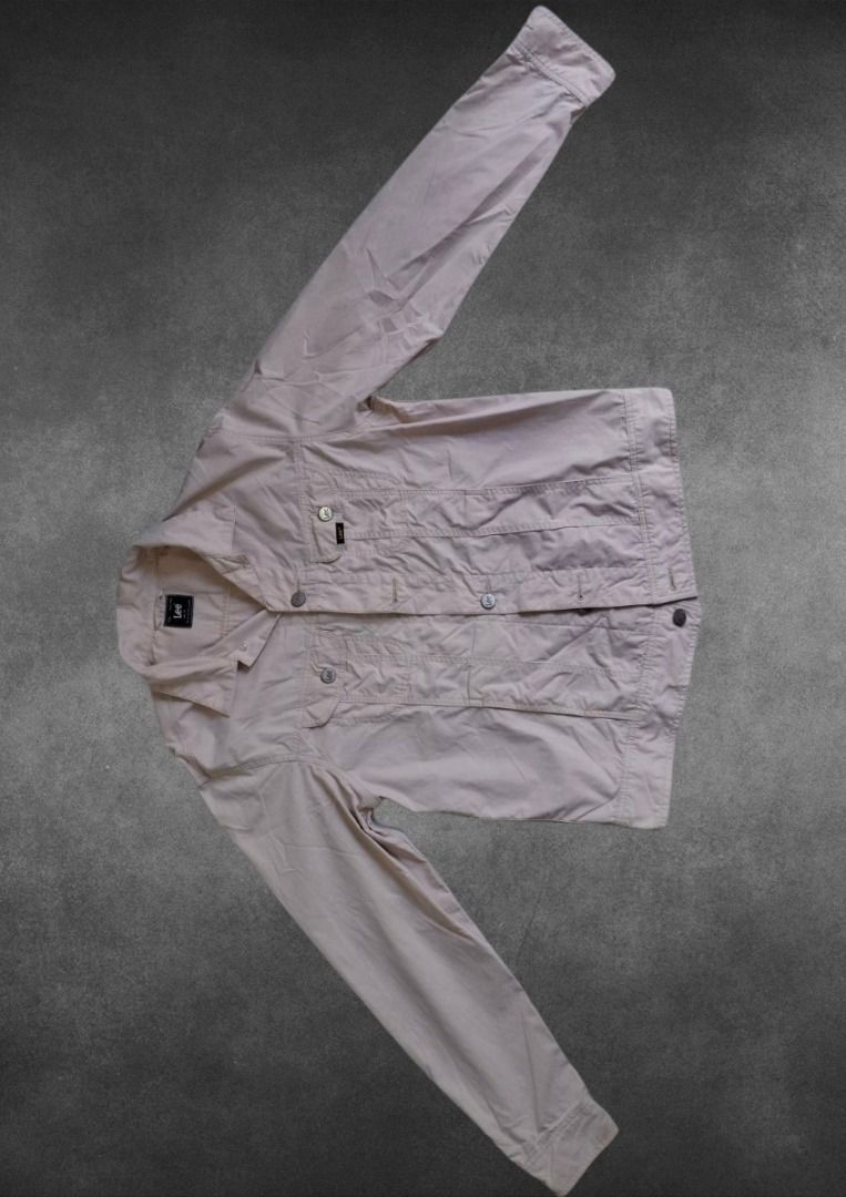 Lee Beige Cotton Button-Up Jacket Size XL (Category: Coats, Jackets and Outerwear) located in Bulacan. Submitted by kei.collections (Listing ID 1466307898, Image 3). Description: - Brand: Lee - Color: Light Beige - Color Rate: 10/10 - Size: XL - Material: Durable cotton with contrast stitching - Features: Classic button-up, chest pockets, collar, and adjustable waist tabs - Style: Versatile casual outerwear - Condition: 10/10 - Issue: None - Mode