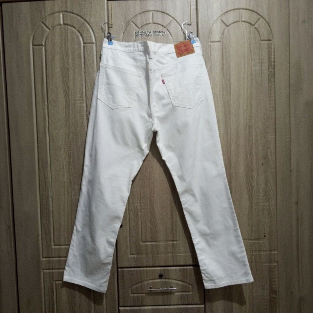 Levi's® 541™ Athletic taper fit Jeans (Category: Jeans) located in Cabuyao City. Submitted by o.gl.athrift (Listing ID 1466326474, Image 1). Description: Levi's® 541™ Athletic taper fit Jeans *Manufactured in Cambodia *98% Cotton 2% Elastine 38-39 Waistline 42 Inches length 14 Inches Thigh 8.5 Inches leg opening Condition: Excellent to like New Issue/s: None ❌ Mine: 1399+ sf Color may vary due to lightning Location : Cabuyao Laguna Unli vouch and