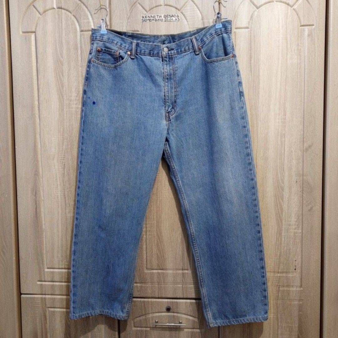 Levi's® 550™ Relaxed fit Jeans (Category: Jeans) located in Cabuyao City. Submitted by o.gl.athrift (Listing ID 1466324072, Image 2). Description: Levi's® 550™ Relaxed fit Jeans *Manufactured in Bangladesh * W42,L32 on patch *100% cotton 41-42 Waistline 42.5 Inches length 15 Inches Thigh 9.5 Inches leg opening Condition: Excellent Issue/s: Pen mark at the side and minimal heel drags at the back of hem Mine: 899+sf Color may vary due to lightning 