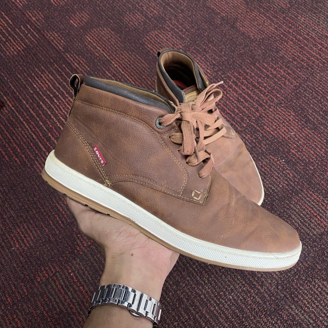 Levi’s Goshen Size 10.5 (Category: Boots) located in Taguig. Submitted by orblop.finds (Listing ID 1466306607, Image 1). Description: Size 10.5.