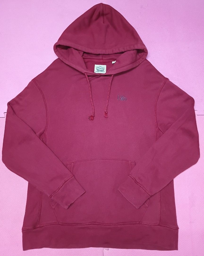 LEVI'S HOODIE JACKET (Category: Hoodies) located in Manila. Submitted by 6ram9 (Listing ID 1466307560, Image 1). Description: EXCELLENT CONDITION NO ISSUE 22x29 dimes.