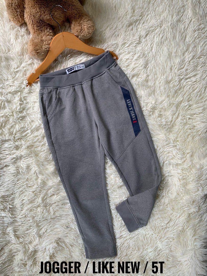 Levis jogger (Category: Babies & Kids Fashion) located in General Santos City (Dadiangas). Submitted by happyhues_2021 (Listing ID 1466333810, Image 1). Description: .