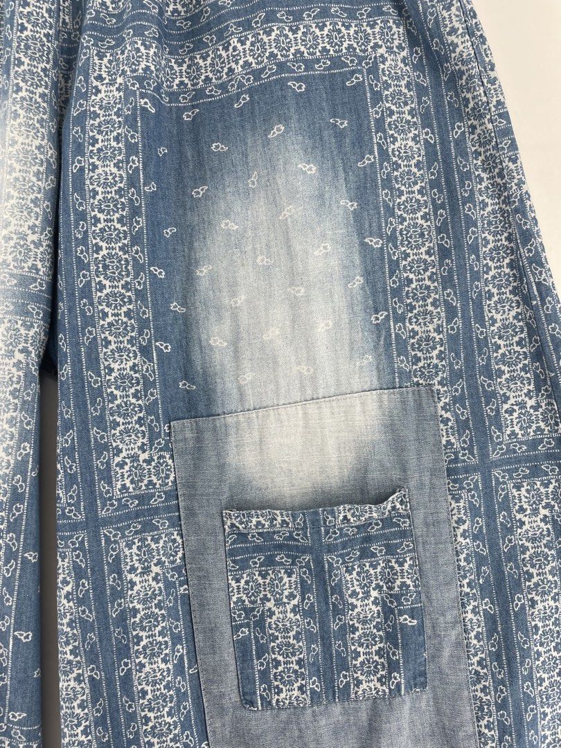 Light Blue paisley patch-work wide leg cullotes (Category: Jeans) located in Mandaluyong City. Submitted by armrhts (Listing ID 1466324792, Image 3). Description: Size: Large Dimensions(inches) •Waist/Width : 30"-40" (garterized waist) •Hip: 26" •Front Rise: 16" •Thigh: 15" •Inseam: 21" •Outseam/Length: 34" •Leg Opening: 19" .