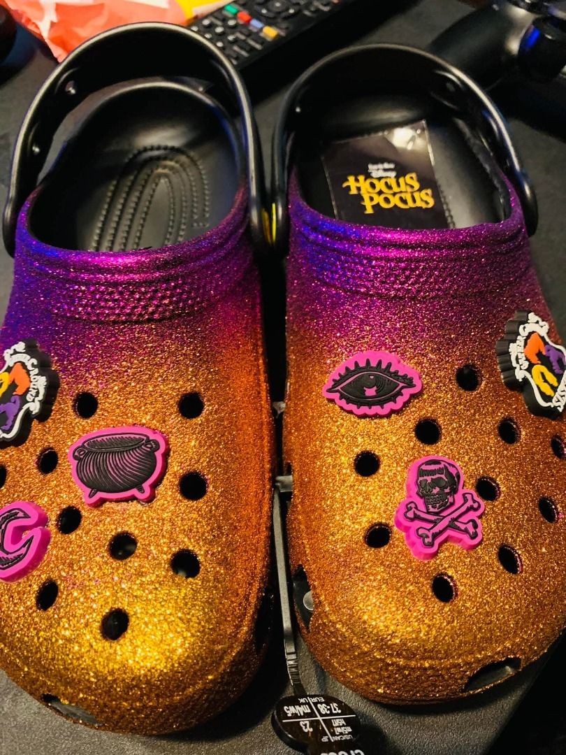 Limited Edition Hocus Pocus (Category: Shoe inserts) located in Rizal. Submitted by hiraya16 (Listing ID 1466263503, Image 1). Description: W6 W7 W8 Onhand ready to ship J&T - Lbc.