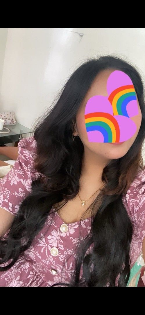 LONG CURLY HAIR EXTENSION BLACK (Category: Hair) located in Pasig City. Submitted by warmdolphin-4e31 (Listing ID 1466163909, Image 2). Description: - Brand: Seven Queen - Style: Long curly hair extension with big waves - Color: Natural black (blends seamlessly with dark hair) - Design: U-shaped one-piece clip-in for easy wear - Benefit: Gives instant length and volume.