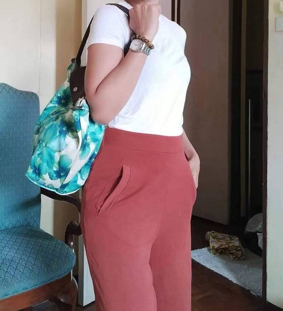 Longchamp (Category: Shoulder Bags) located in Angeles City. Submitted by mjshoppingretail (Listing ID 1466334263, Image 3). Description: Longchamp orchid.