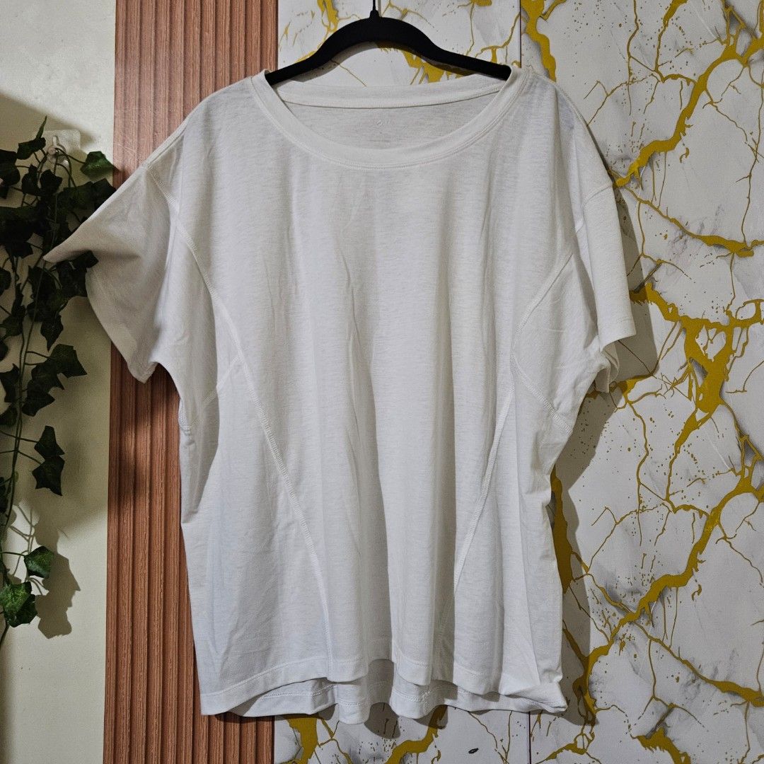 Lou & Grey white short-sleeve top medium (Category: Shirts) located in Digos. Submitted by marianfinds (Listing ID 1466207721, Image 1). Description: size med-large kasya ♡Authentic/preloved item. Actual photos posted. Please check all photos and details carefully before purchasing. Minor signs of use may be present. 📌Please manage your expectations this is not brandnew ●Color may vary due to lighting Walk in buyers are always welcome!✨️ 📍Locat