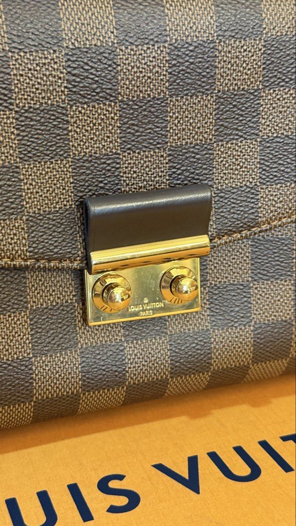 LOUIS VUITTON CROISETTE DAMIER EBENE (Category: Luxury Bags & Wallets) located in Paranaque City. Submitted by j.tricianicoleanne (Listing ID 1466185502, Image 3). Description: 👜 Louis Vuitton Croisette in Damier Ebene Beautifully maintained and in pristine condition. A timeless and elegant Louis Vuitton piece with a structured silhouette that can be carried by the top handle or worn as a shoulder/crossbody bag using the detachable strap. ✨ Pris
