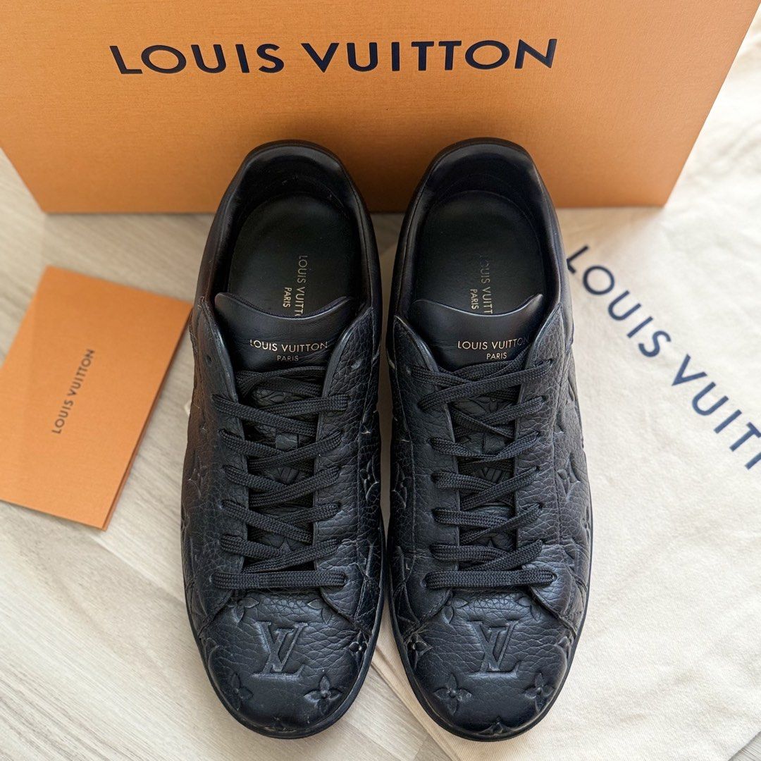 LOUIS VUITTON LUXEMBOURG SNEAKERS | BLACK MONOGRAM | PRISTINE CONDITION (Category: Sneakers) located in Manila. Submitted by lessismore_9x (Listing ID 1466229539, Image 1). Description: LOUIS VUITTON LUXEMBOURG SNEAKERS | BLACK MONOGRAM | PRISTINE CONDITION A timeless Louis Vuitton Luxembourg sneaker in black grained calfskin leather, featuring the classic embossed LV Monogram pattern. This pair has been lightly used and exceptionally well mainta