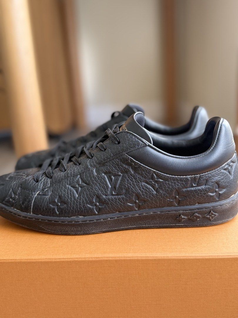 LOUIS VUITTON LUXEMBOURG SNEAKERS | BLACK MONOGRAM | PRISTINE CONDITION (Category: Sneakers) located in Manila. Submitted by lessismore_9x (Listing ID 1466229539, Image 2). Description: LOUIS VUITTON LUXEMBOURG SNEAKERS | BLACK MONOGRAM | PRISTINE CONDITION A timeless Louis Vuitton Luxembourg sneaker in black grained calfskin leather, featuring the classic embossed LV Monogram pattern. This pair has been lightly used and exceptionally well mainta