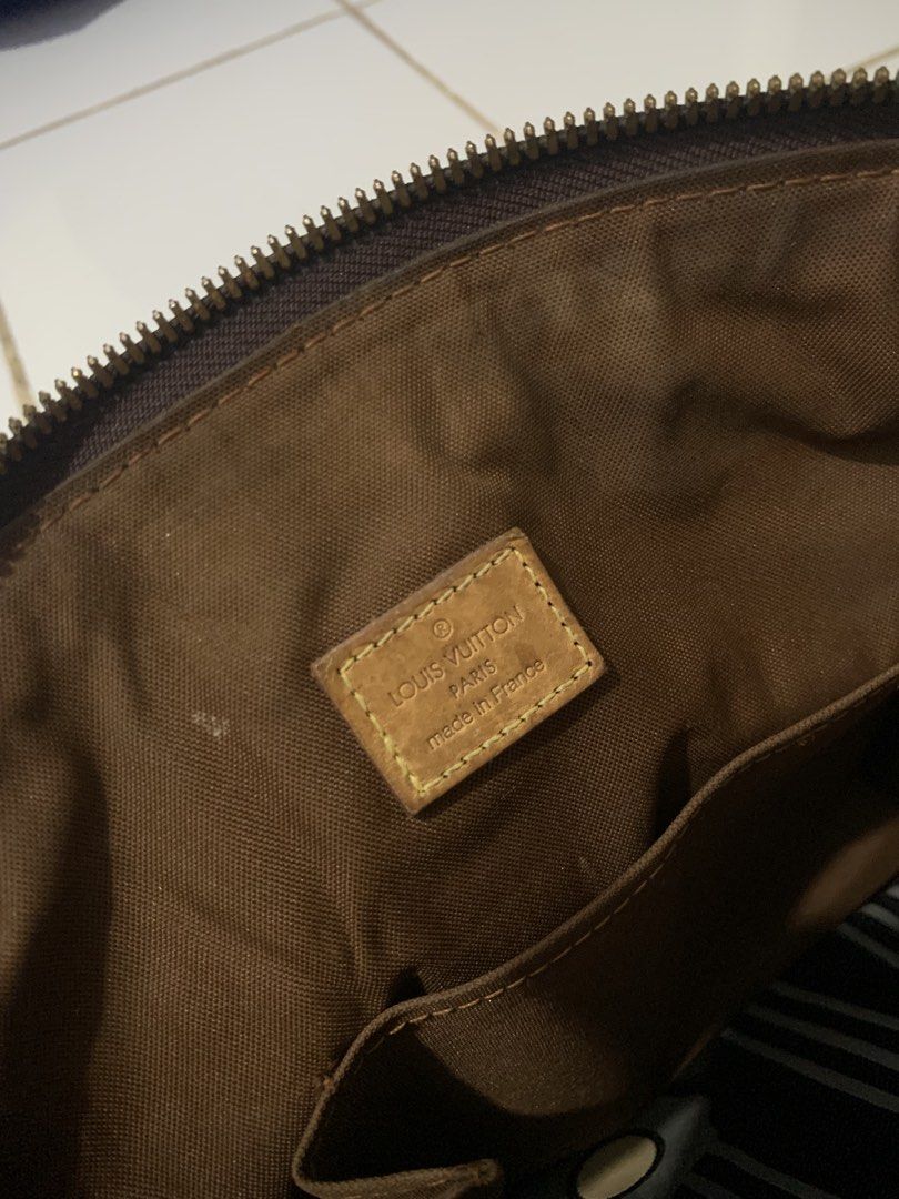Louis vuitton Tivoli gm 2007 Bag (Category: Luxury Bags & Wallets) located in Quezon City. Submitted by hustle_mind (Listing ID 1466327997, Image 3). Description: Steall negotiable.