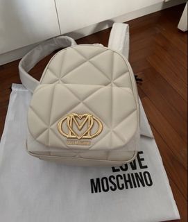(Category: ) located in . Submitted by preloved425 (Listing ID 1466160168, Image 1). Description: .