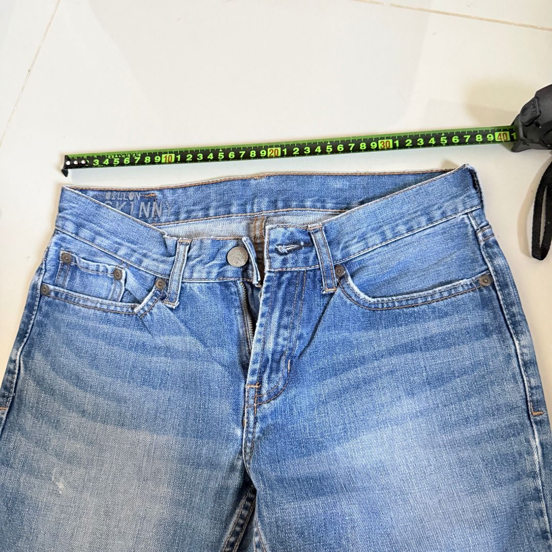 Low-Mid Waist Vintage Jeans (Sassa Gurl Approved) (Category: Jeans) located in Baliuag. Submitted by dubu.preloved (Listing ID 1466282718, Image 2). Description: Low-Mid Waist Vintage Jeans - Straight Cut - Y2K Vibes - May basbas ni Sassa Gurl (check last pic of me when worn hahaha) ✨ Condition: 8/10 📏 Waistline: 24-26, Perfect for 5'4 Height 🚚 Shipping available via JNT/Flash 📍 Meet-up: Baliuag, Bulacan.
