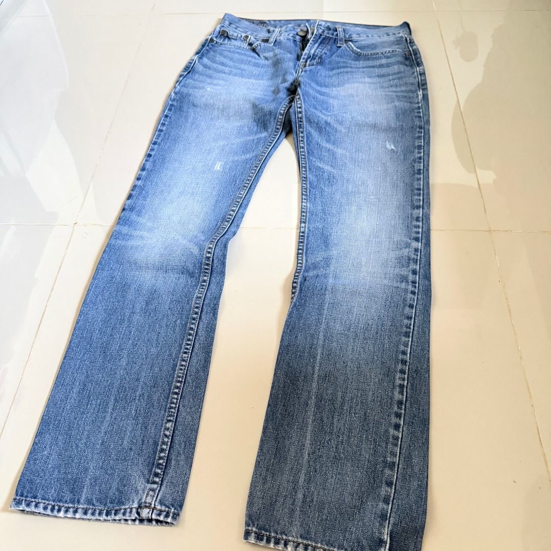 Low-Mid Waist Vintage Jeans (Sassa Gurl Approved) (Category: Jeans) located in Baliuag. Submitted by dubu.preloved (Listing ID 1466282718, Image 3). Description: Low-Mid Waist Vintage Jeans - Straight Cut - Y2K Vibes - May basbas ni Sassa Gurl (check last pic of me when worn hahaha) ✨ Condition: 8/10 📏 Waistline: 24-26, Perfect for 5'4 Height 🚚 Shipping available via JNT/Flash 📍 Meet-up: Baliuag, Bulacan.